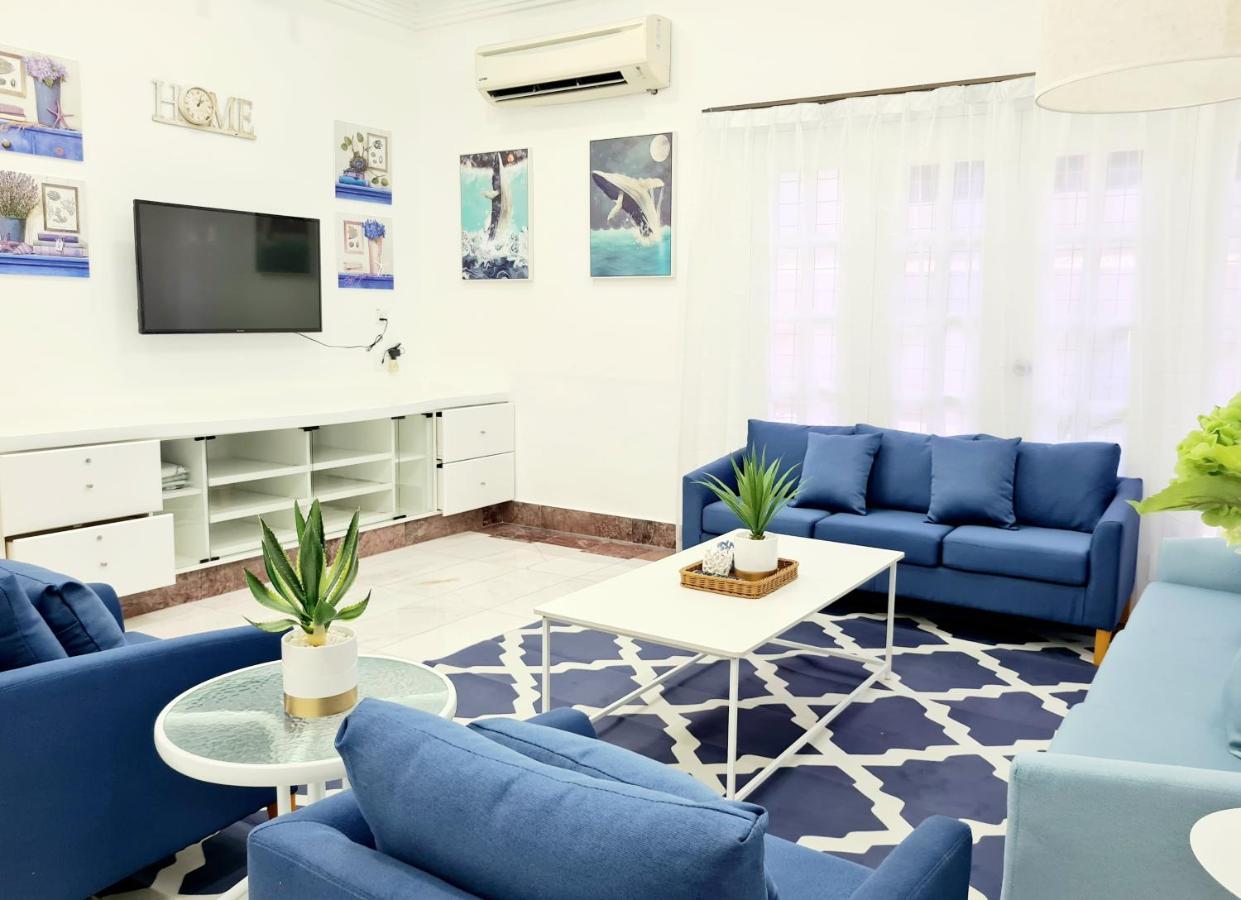 527 Beachhouse L 5 Bedroom With Swimming Pool - 3Min Walk To The Beach Tanjung Bungah  Exterior photo