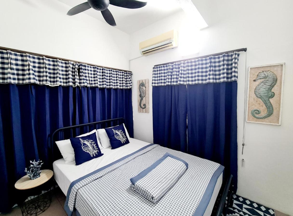 527 Beachhouse L 5 Bedroom With Swimming Pool - 3Min Walk To The Beach Tanjung Bungah  Exterior photo